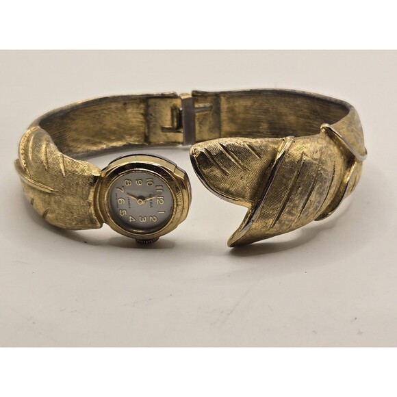 Vintage Swiss SPERA Mechanical Gold Tone "Hidden Watch Face" Bracelet. Running - Picture 3 of 12